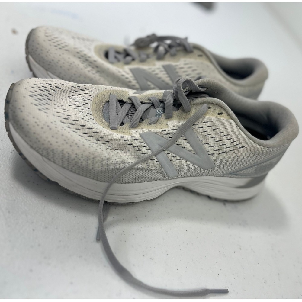 New Balance 880v8 Men's Running Shoes White Grey Athletic Sneakers size 9.5‎